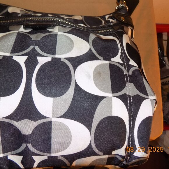 Coach Black and White Shoulder Bag # 26023 - Picture 5 of 6